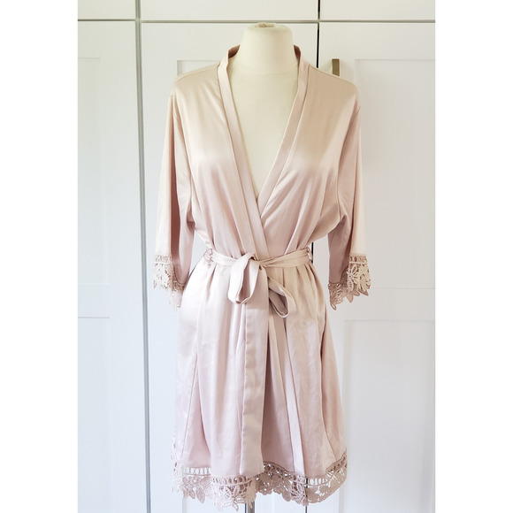 Robe Womens S/M Rose Gold Satin Chantilly Wrap Lace Midi Lingerie Cover Up - Picture 1 of 5